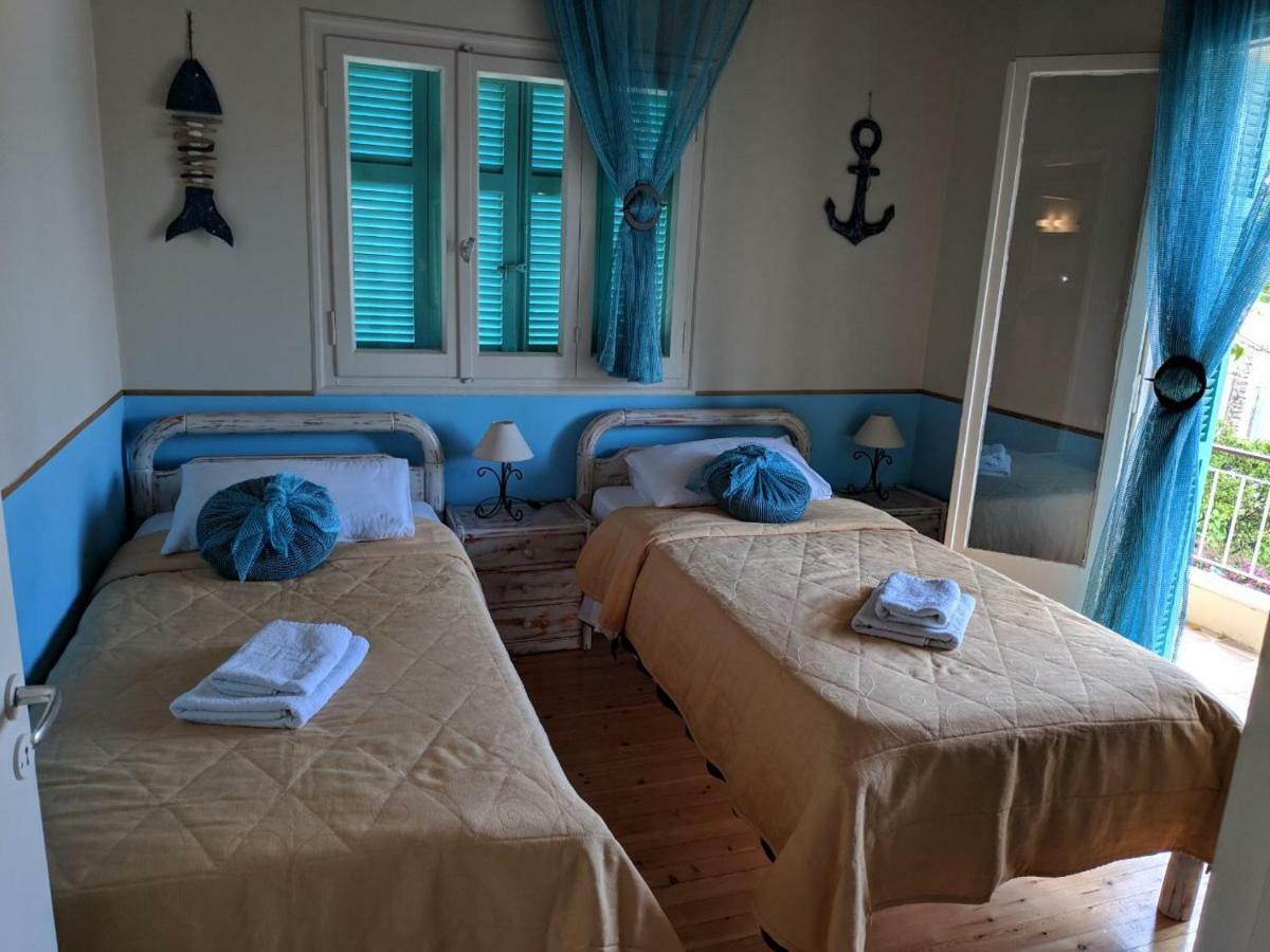 Helena'S Rooms Kassiopi Exterior foto